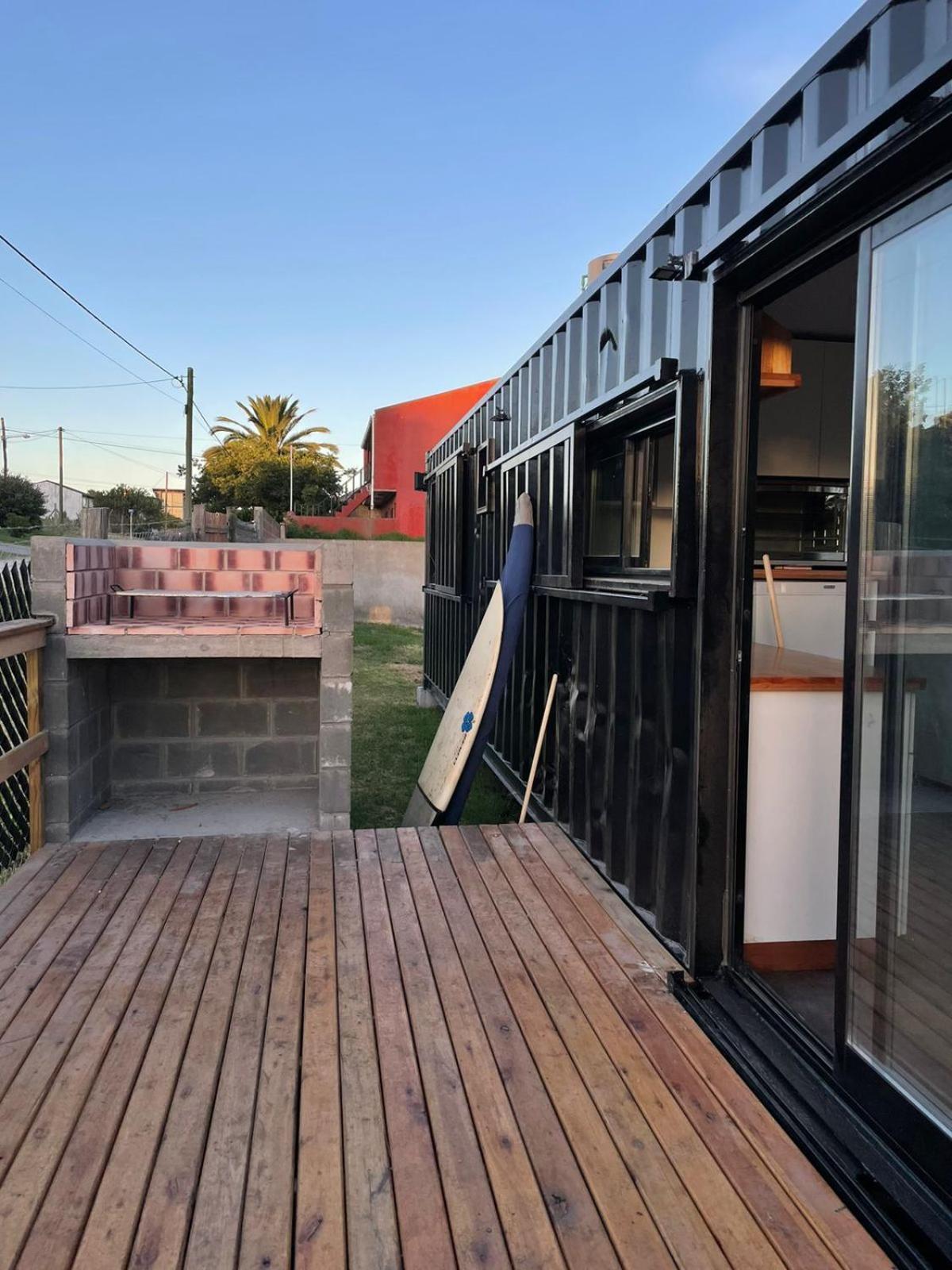 Containers, Acantilados * Mar del Plata