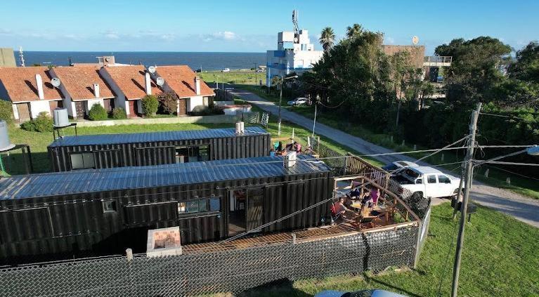 Apartment Containers, Acantilados Mar del Plata