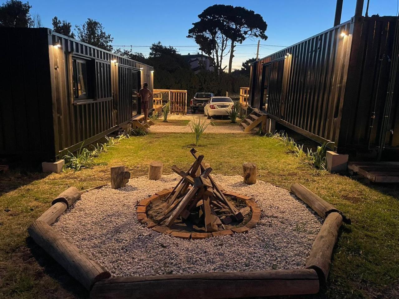 Apartamento Containers, Acantilados
